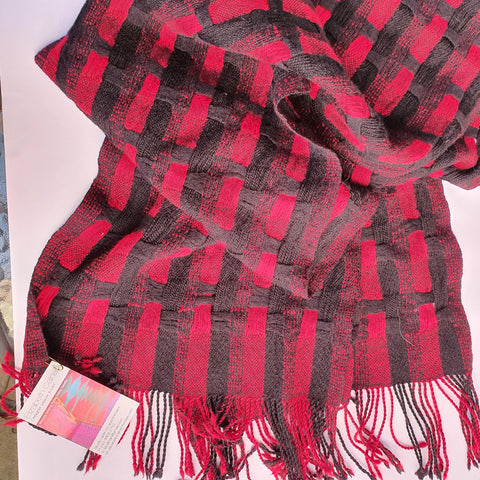 Red and black collapse weave scarf